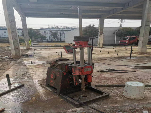 东山袖阀管小导管注浆加固施工工艺